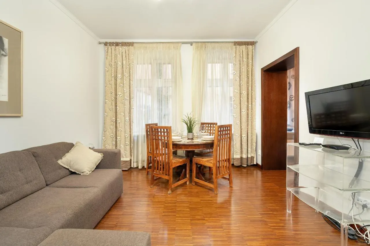 Sunny Apartments In The Heart Of Poznan Old Town By Noclegi Renters