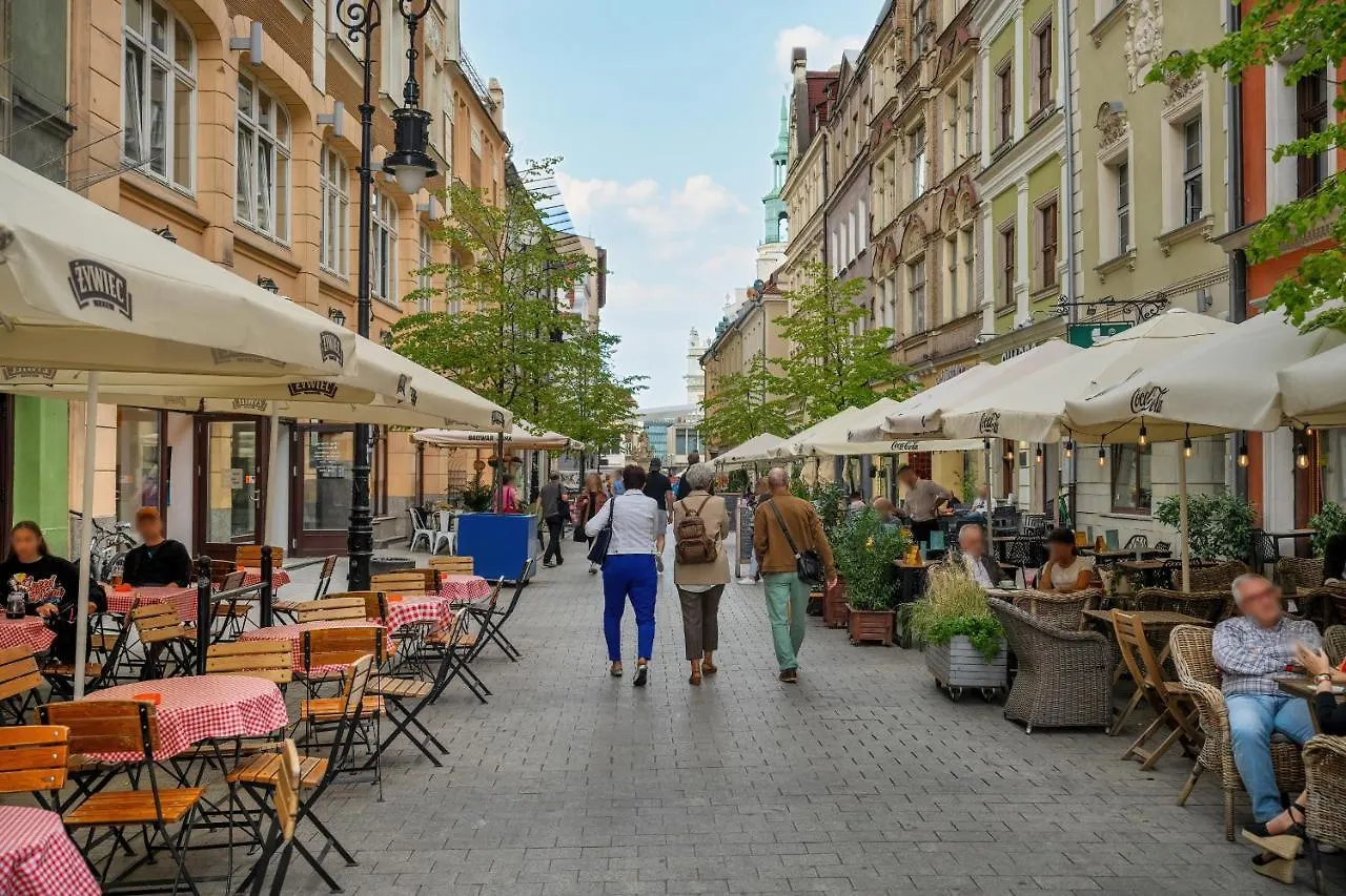 Sunny Apartments In The Heart Of Poznan Old Town By Noclegi Renters
