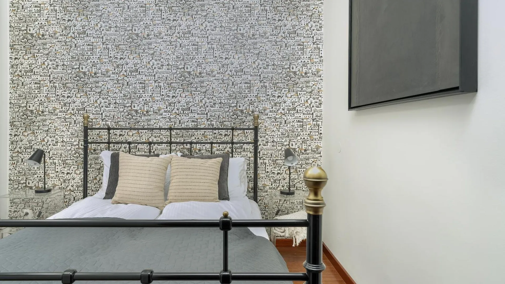 Sunny Apartments In The Heart Of Poznan Old Town By Noclegi Renters