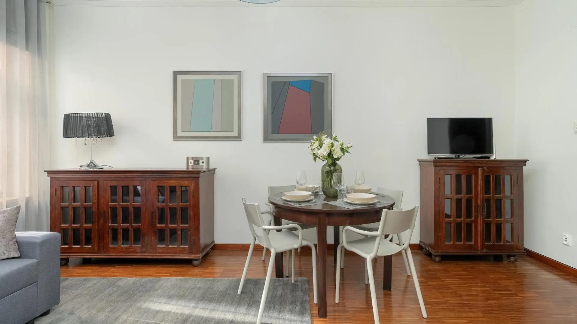 Sunny Apartments In The Heart Of Poznan Old Town By Noclegi Renters